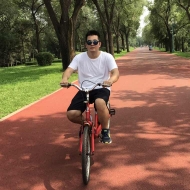 囧白囧黑的头像